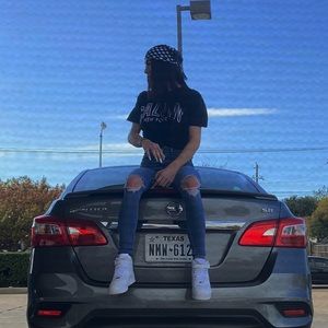 Meet your Posher, Logan